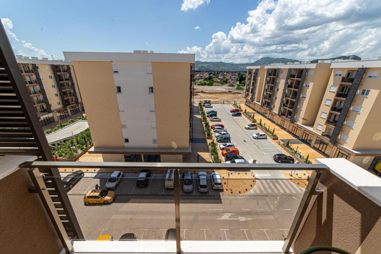Apart Kraft Podgorica Eksteriør billede