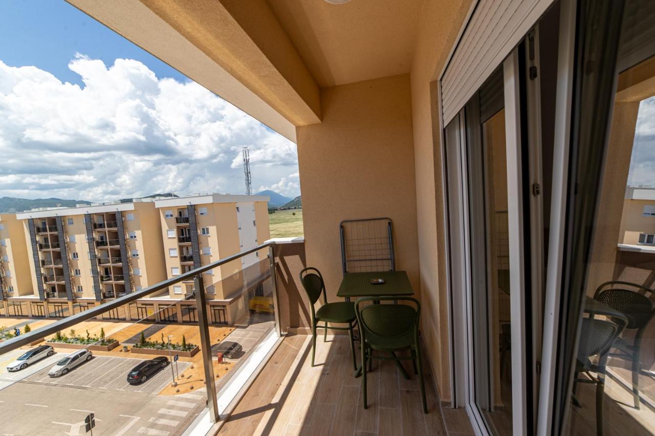 Apart Kraft Podgorica Eksteriør billede
